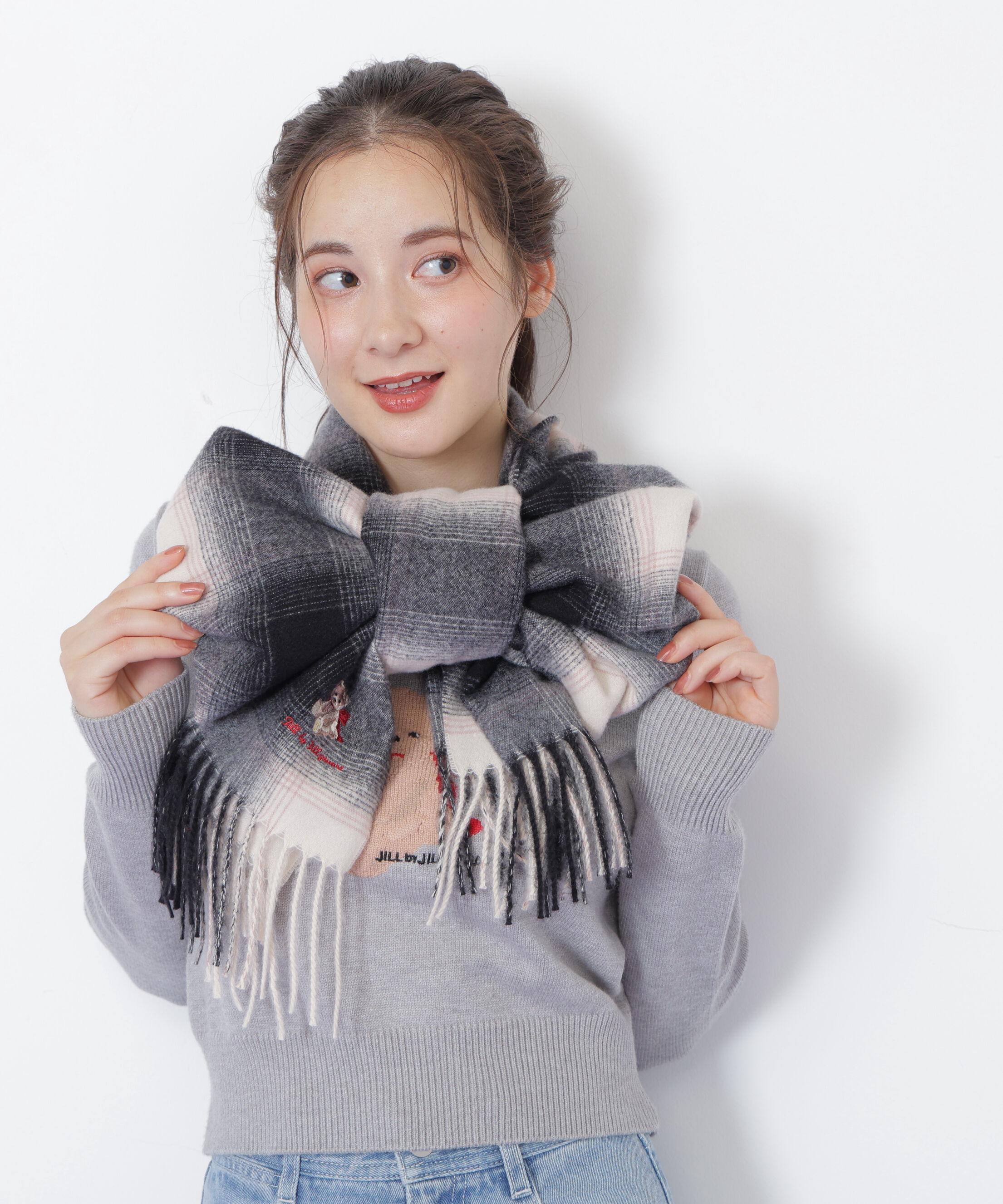  「＜BEARシリーズ＞Holidayベア刺繍チェックストール」|バンダナ・スカーフ|