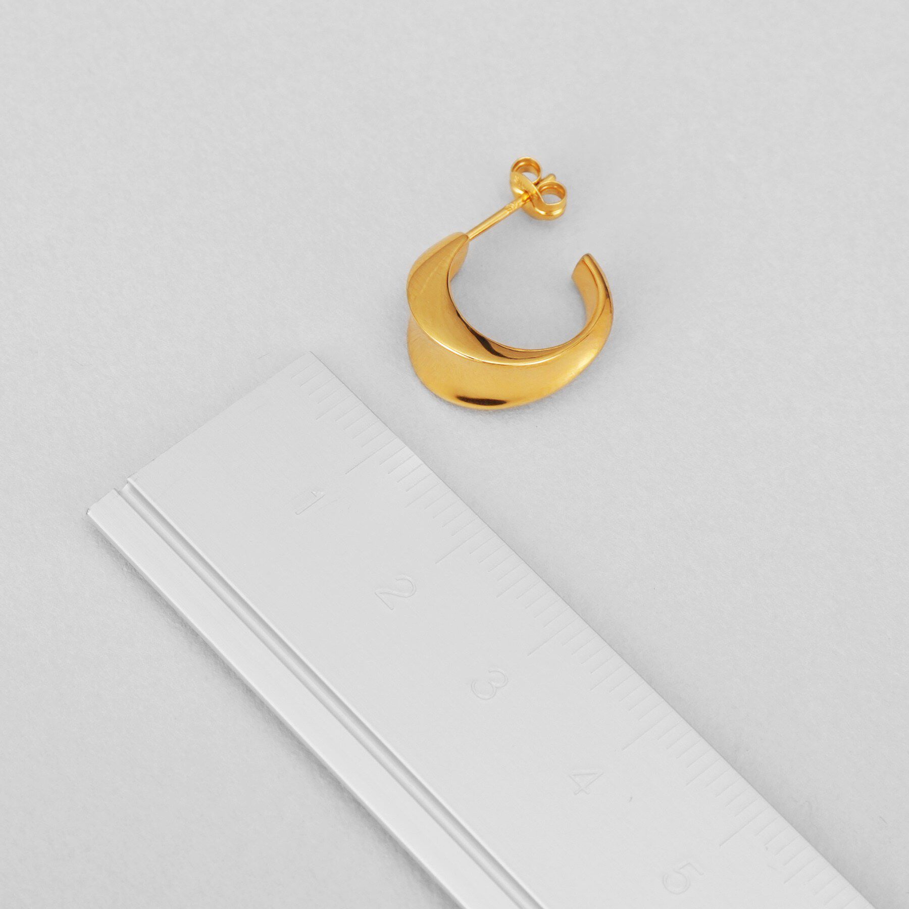 COCOSHNIK ONKITSCH「シルバー フローツイストピアス GP」|ピアス|