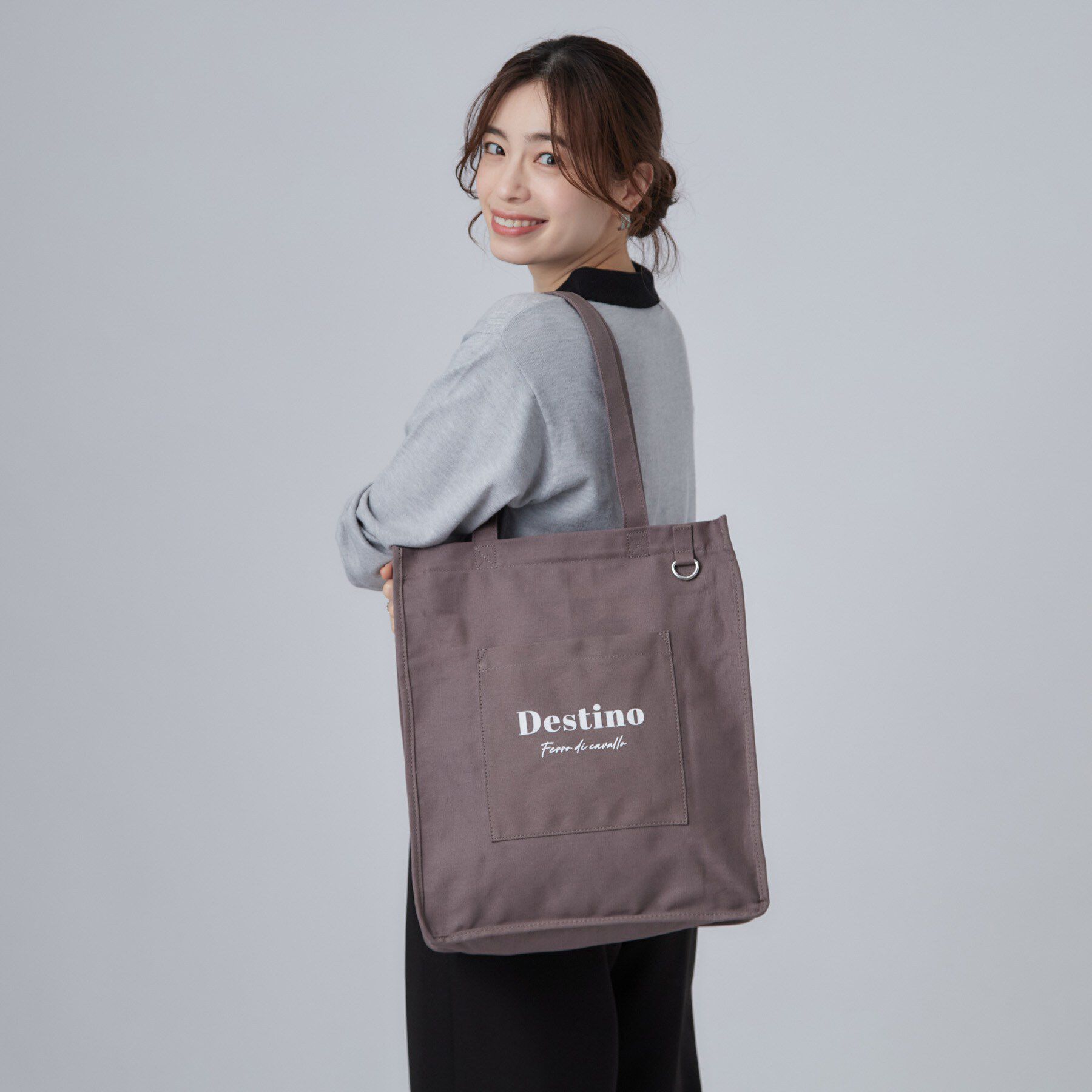 SHOO･LA･RUE「【推し活もできる／うちわが入る】キャンバストートバッグ」|トートバッグ|チャコールグレー(0