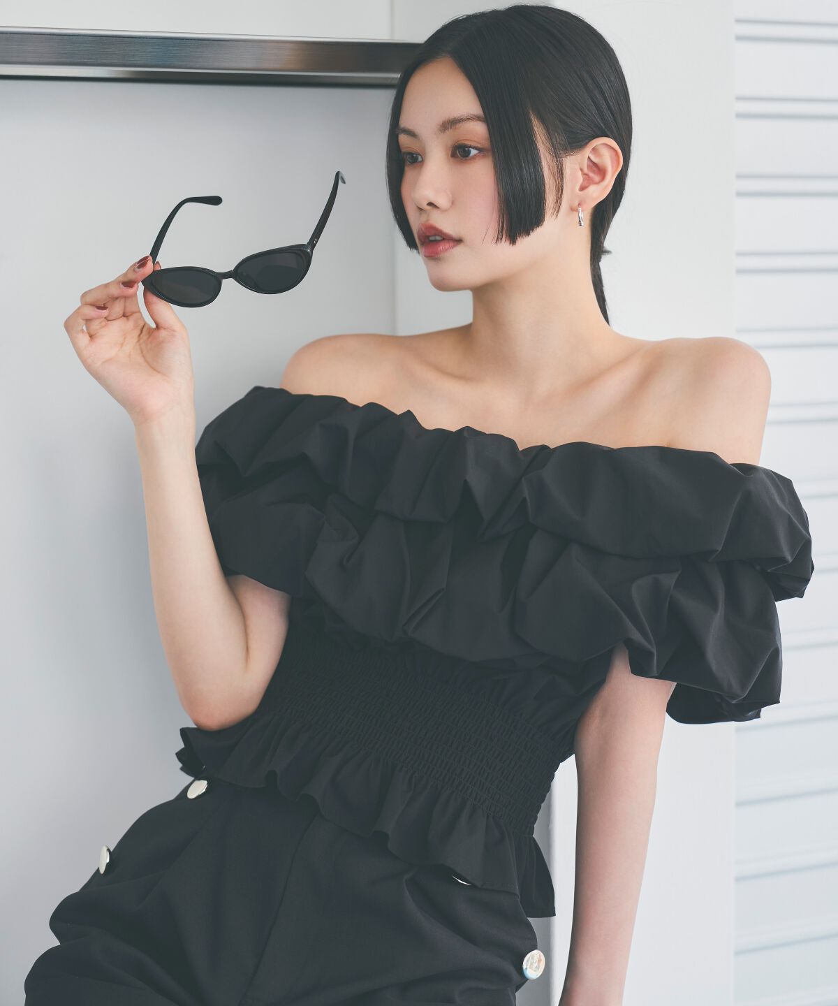 アンドクチュール「ボリュームフリルオフショルブラウス」|シャツ・ブラウス|