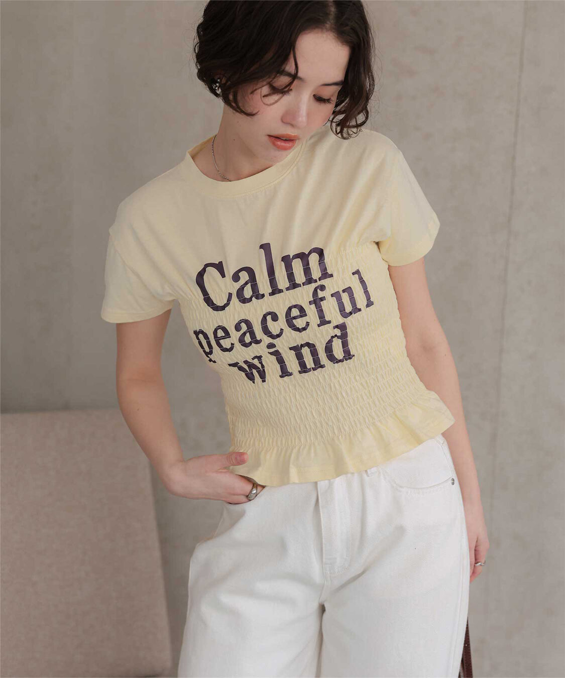 titivate「シャーリングロゴプリントTシャツ」|Tシャツ・カットソー|ライトイエロー