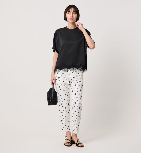 UNITED ARROWS「エンブロイダリー フラワー スリム テーパードパンツ ‐ウォッシャブル‐」|チノ|
