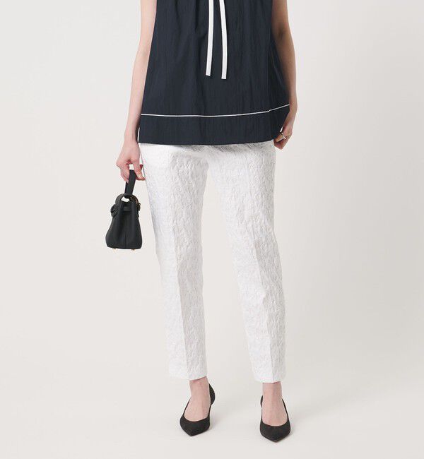UNITED ARROWS「フクレ ジャガード スリムパンツ ‐ストレッチ ウォッシャブル‐」|スラックス|WHITE
