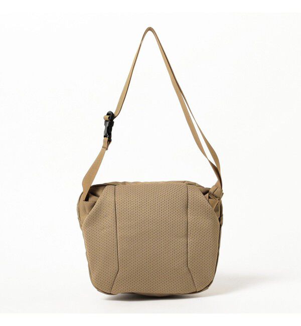 BEAMS「ARC&rsquo;TERYX / MANTIS 2 Waist Pack」|ショルダー・メッセンジャー|