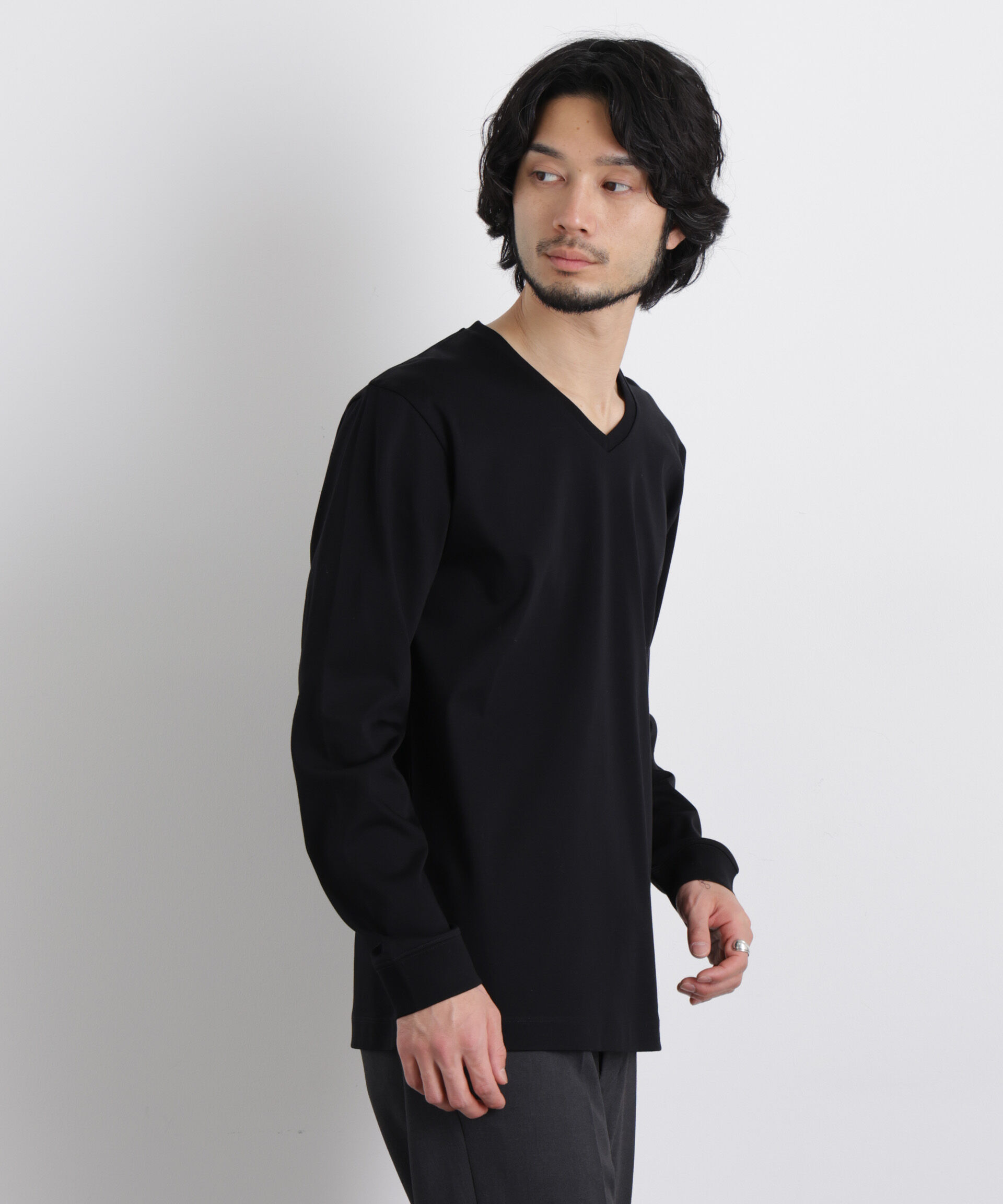 nano･universe「アンチスメルVネックTシャツ 長袖」|Tシャツ・カットソー|