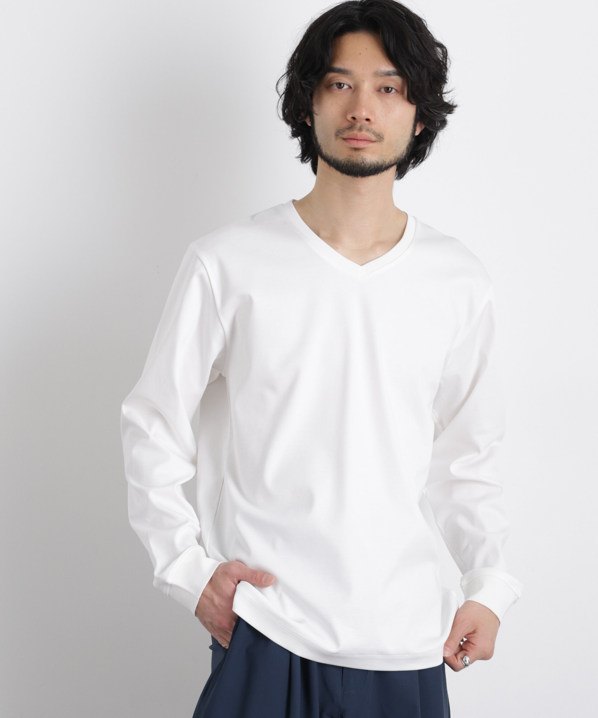 nano･universe「アンチスメルVネックTシャツ 長袖」|Tシャツ・カットソー|