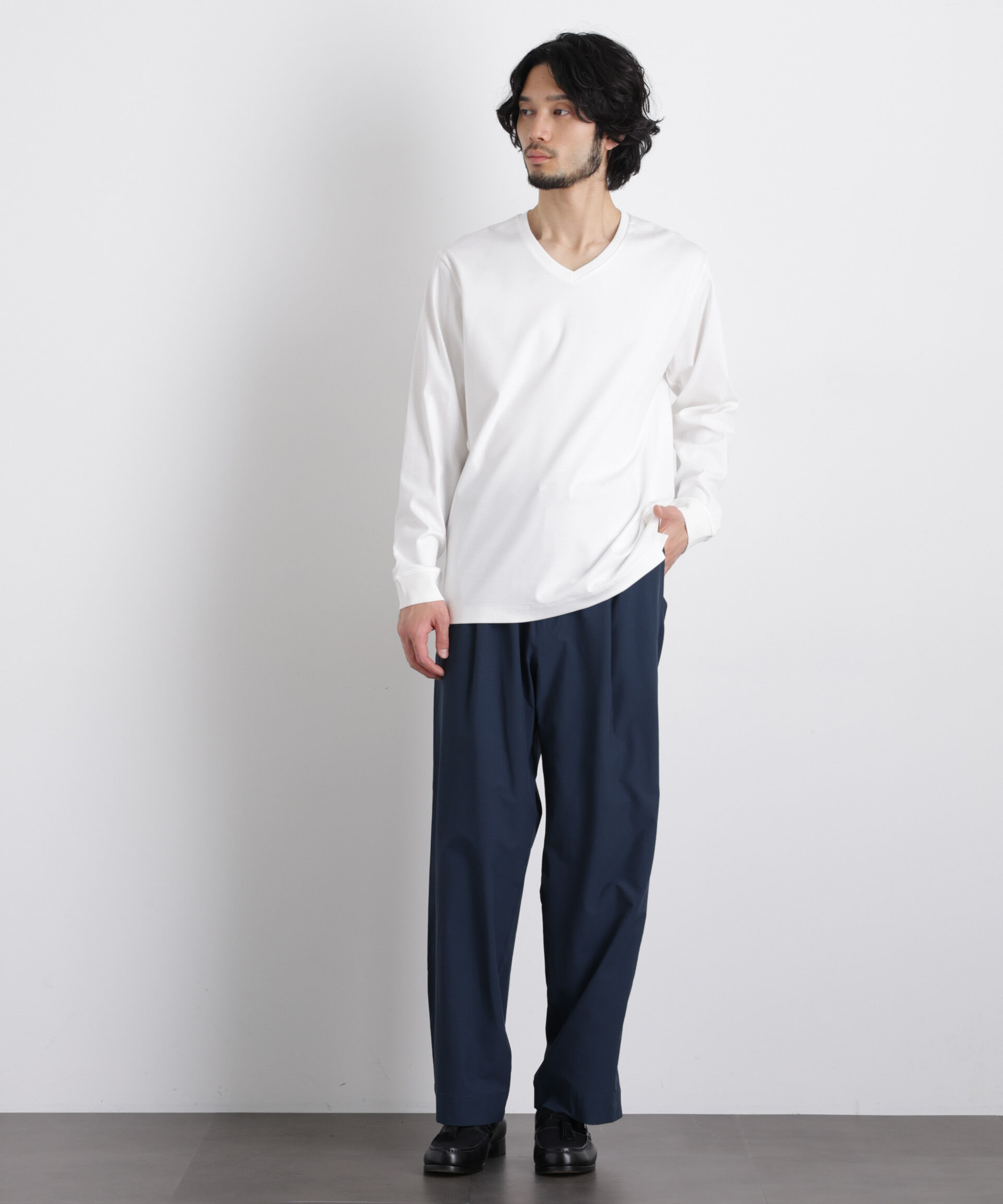 nano･universe「アンチスメルVネックTシャツ 長袖」|Tシャツ・カットソー|