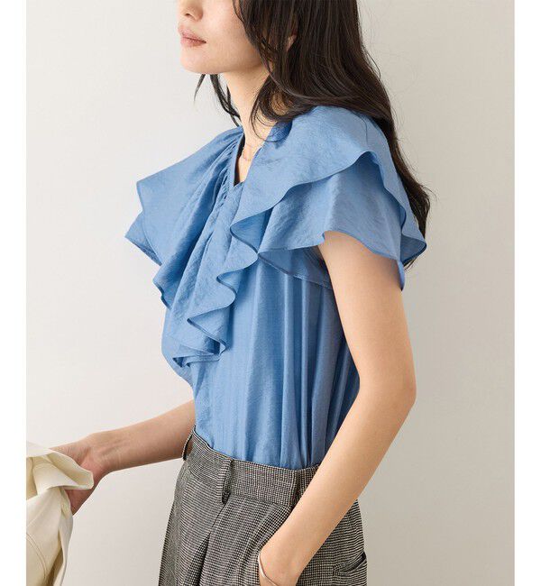 ROPE「【WEB限定カラー】Vネックフリルブラウス(無地・ピンストライプ)/イージーケア」|シャツ・ブラウス|ブルー(44)