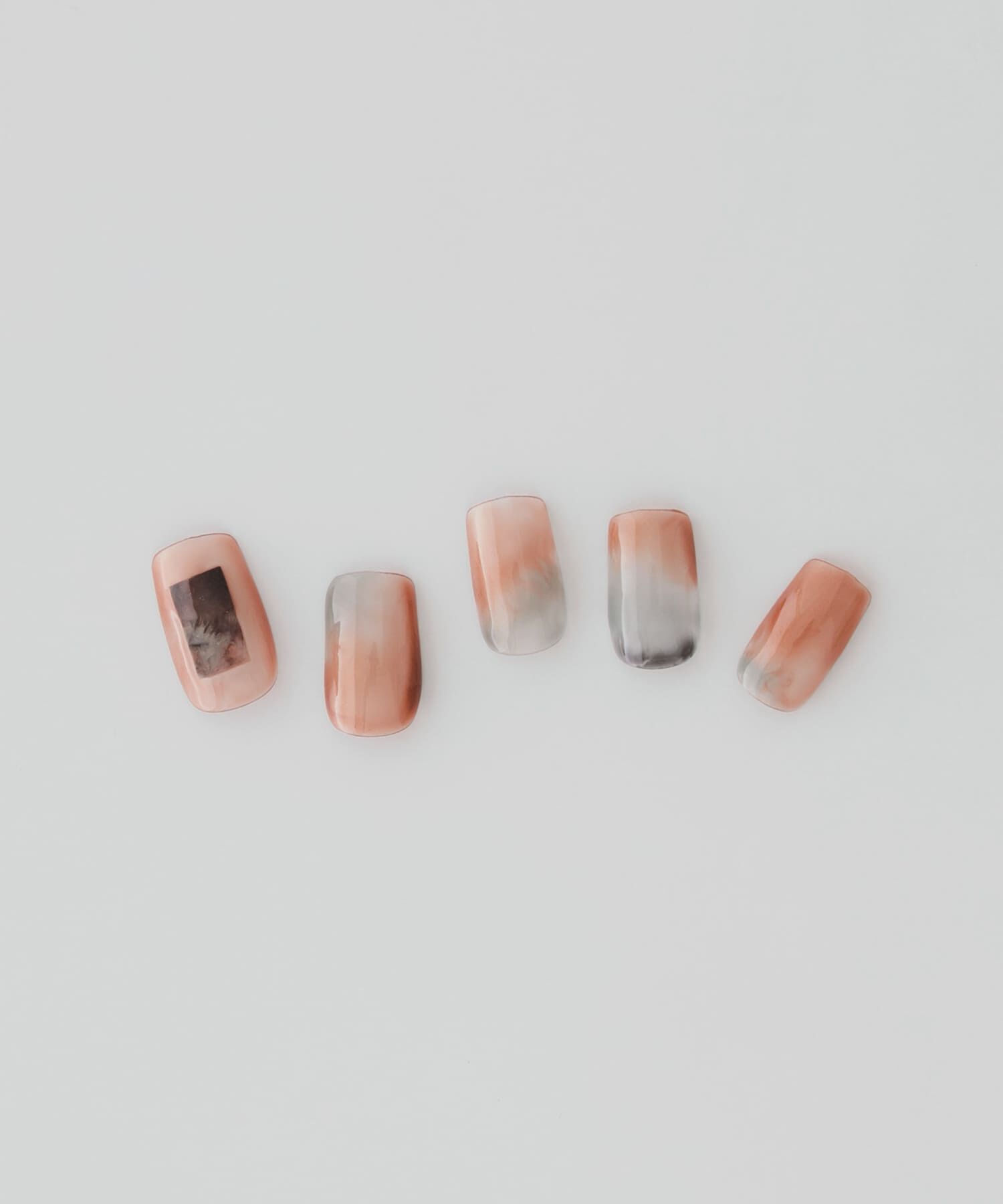 SMELLY「peel off gel polish」|ネイルケア|