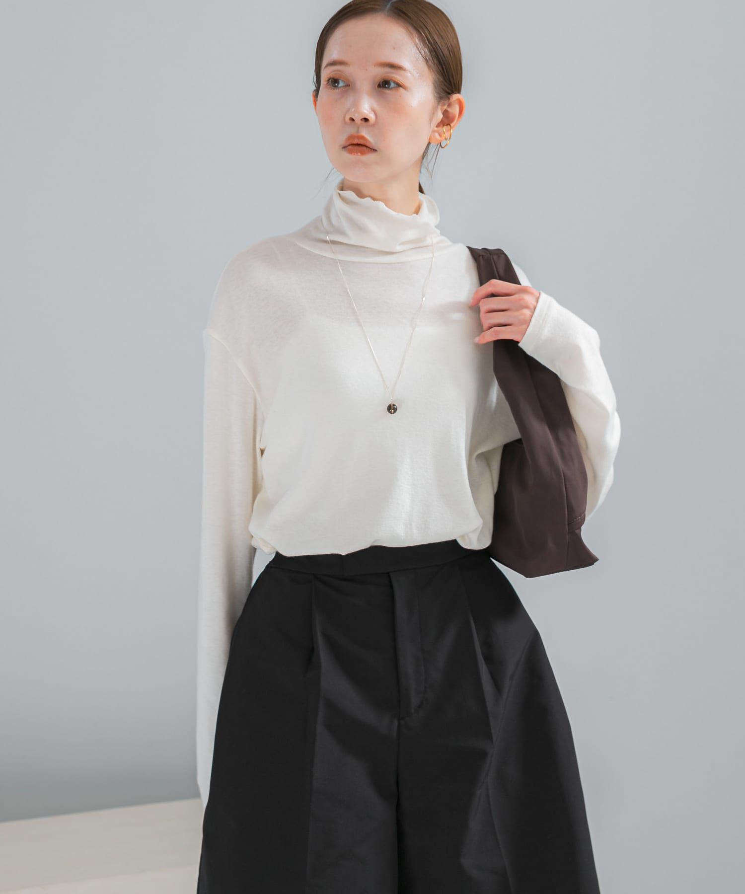 URBAN RESEARCH ROSSO「コットンカシミヤハイネックカットソー」|Tシャツ・カットソー|オフホワイト