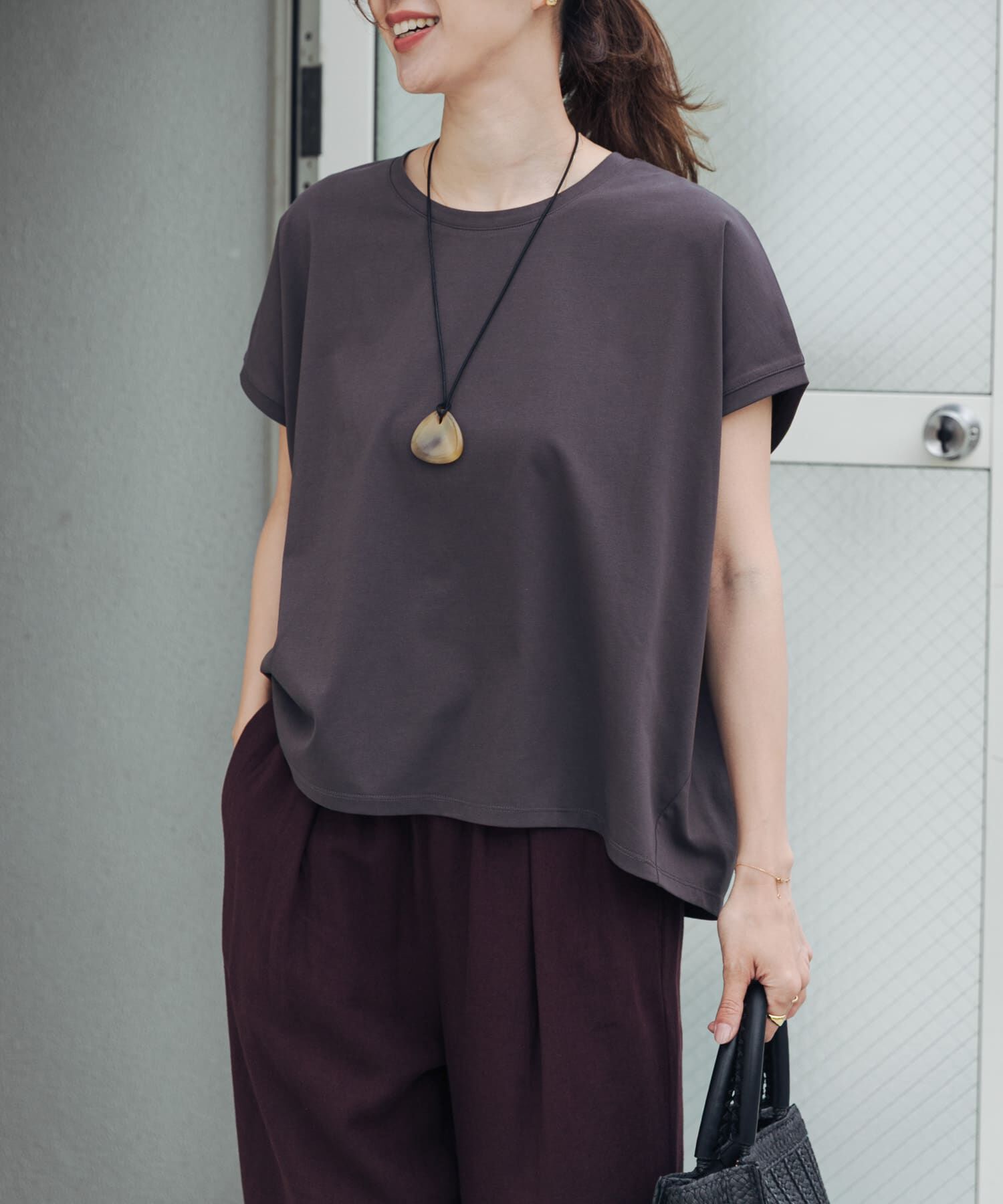 URBAN RESEARCH DOORS「『UR TECH』汗染み防止ドルマンTシャツ」|Tシャツ・カットソー|チャコールグレー