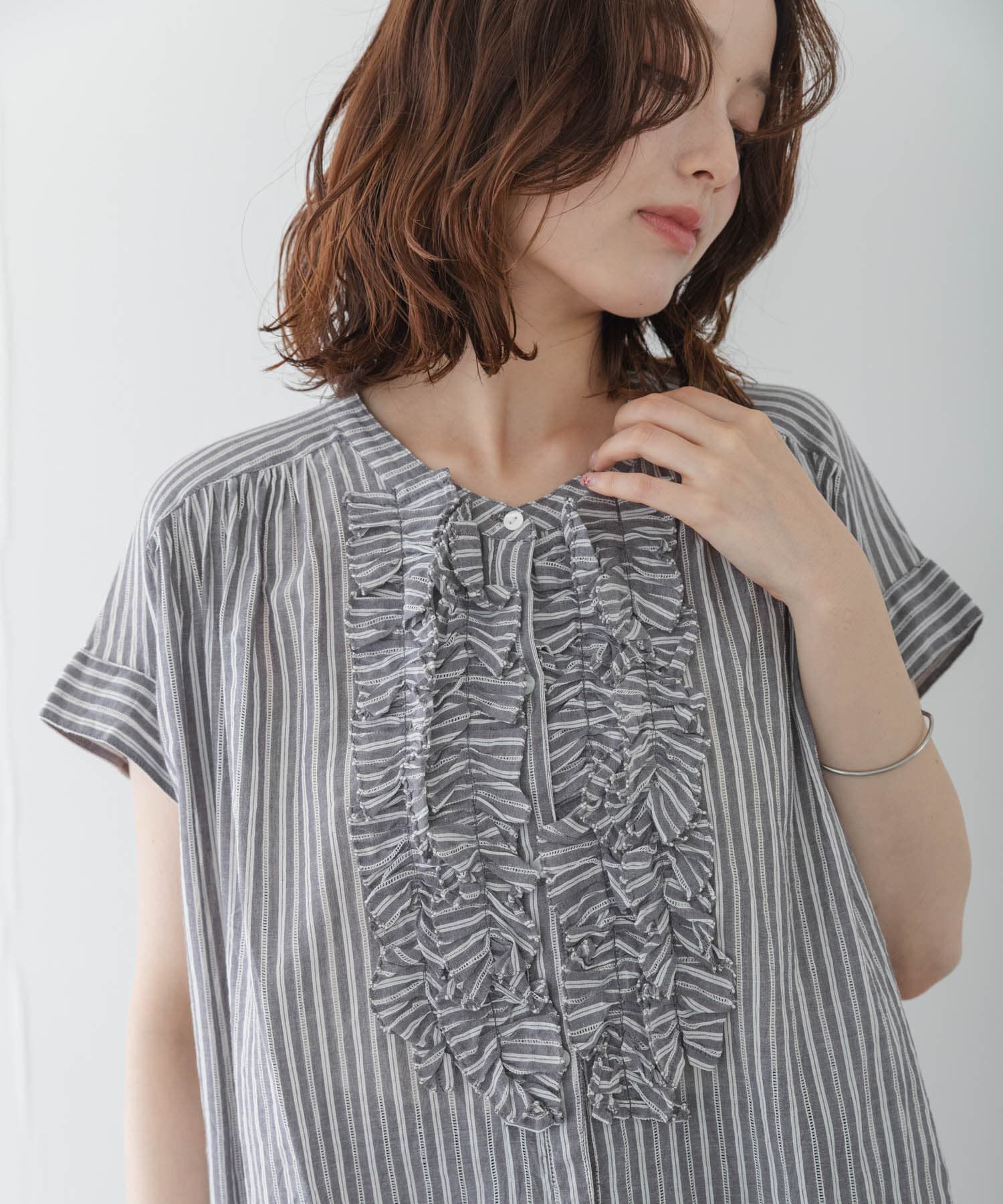 Sonny Label 「ドビーストライプフリルフレンチシャツ」|シャツ・ブラウス|グレー