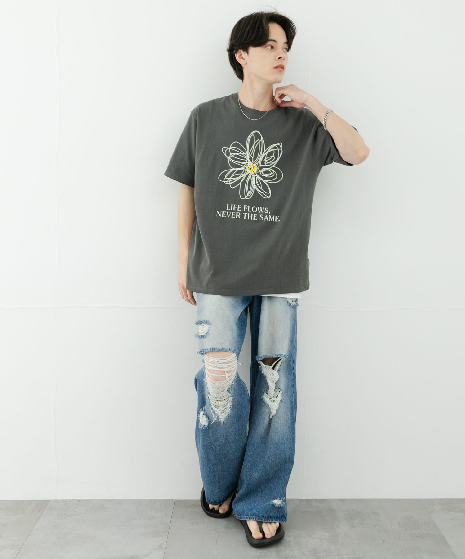 SENSE OF PLACE by URBAN RESEARCH「フラワーアートグラフィックショートスリーブTシャツ」|Tシャツ・カットソー|