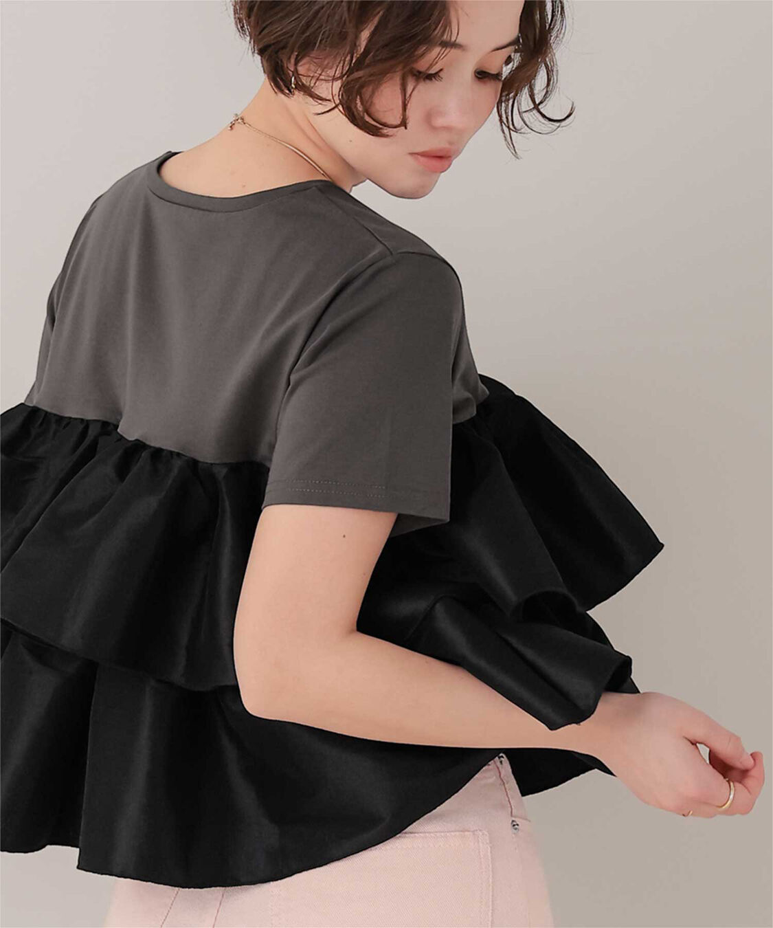 titivate「シャイニーティアードフリルトップス」|Tシャツ・カットソー|