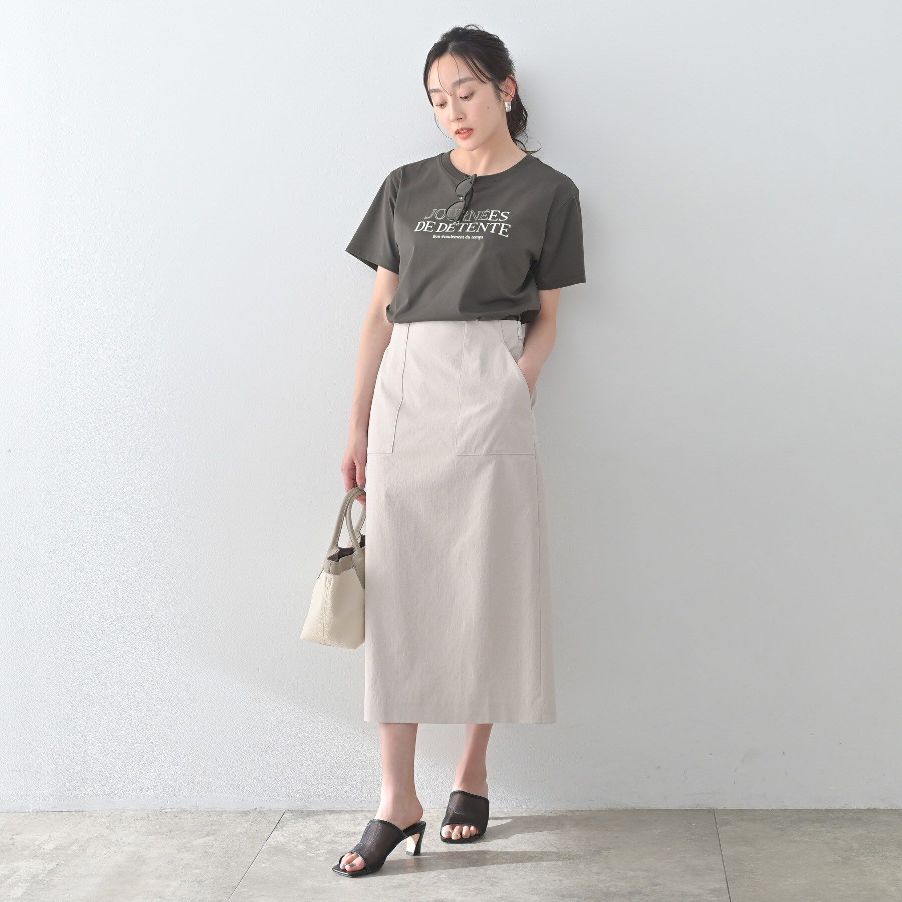 UNTITLED「【古畑星夏さん着用/ロゴ/プリント】グラフィックTシャツ」|Tシャツ・カットソー|