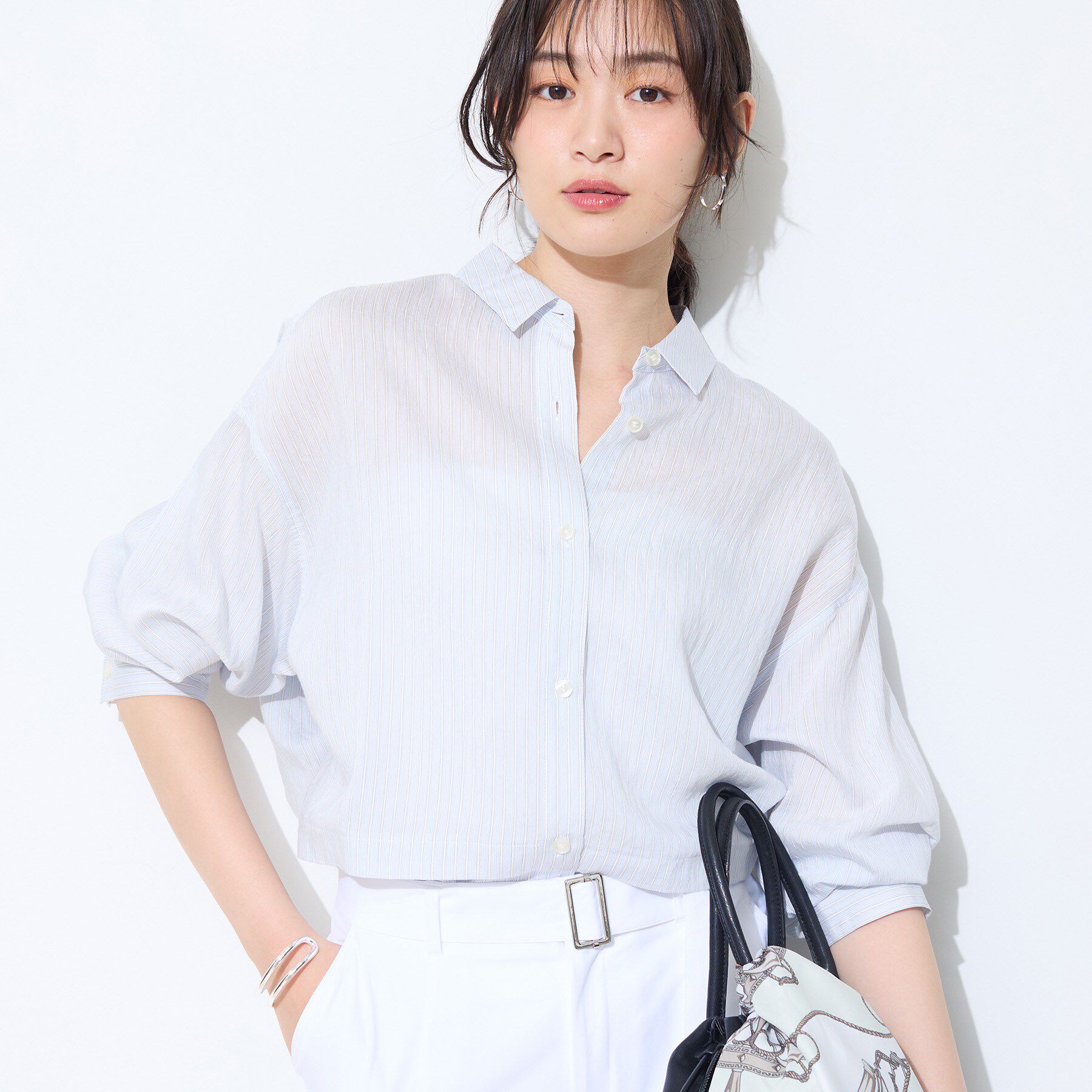 INDIVI「【接触冷感／洗える／2WAY】ドロスト付 シアーシャンブレーシャツ」|シャツ・ブラウス|サックスブルー(39