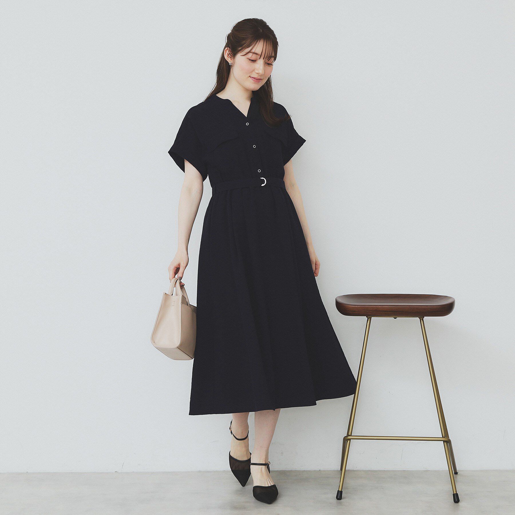 index「《7色展開／XS-LLサイズ》ダブルポケットスキッパーシャツワンピース【吸水速乾／防シワ／イージーア」|ワンピース|