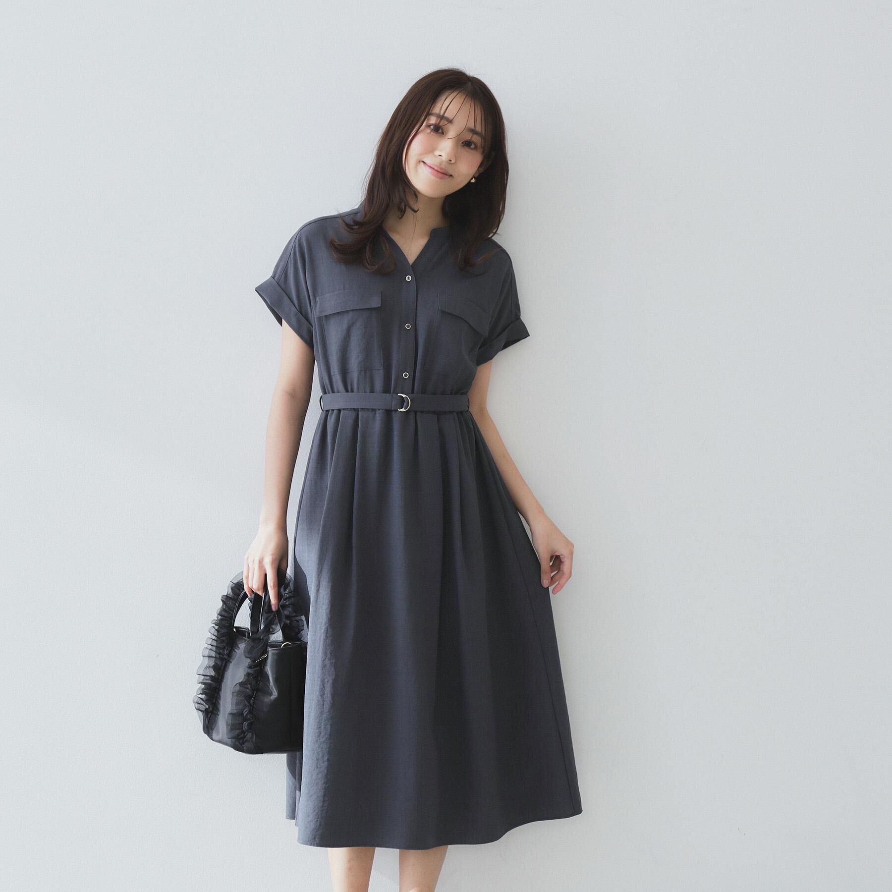 index「《7色展開／XS-LLサイズ》ダブルポケットスキッパーシャツワンピース【吸水速乾／防シワ／イージーア」|ワンピース|