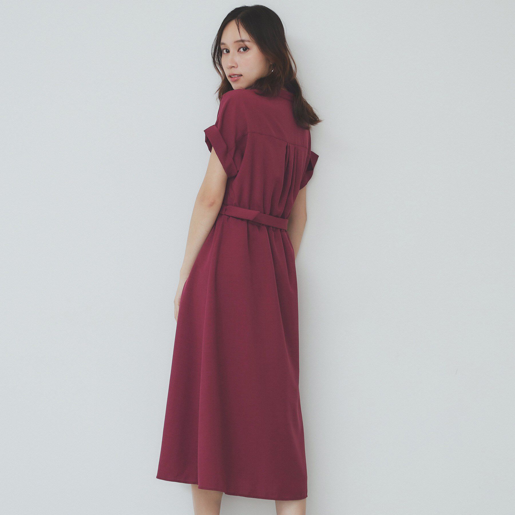 index「《7色展開／XS-LLサイズ》ダブルポケットスキッパーシャツワンピース【吸水速乾／防シワ／イージーア」|ワンピース|