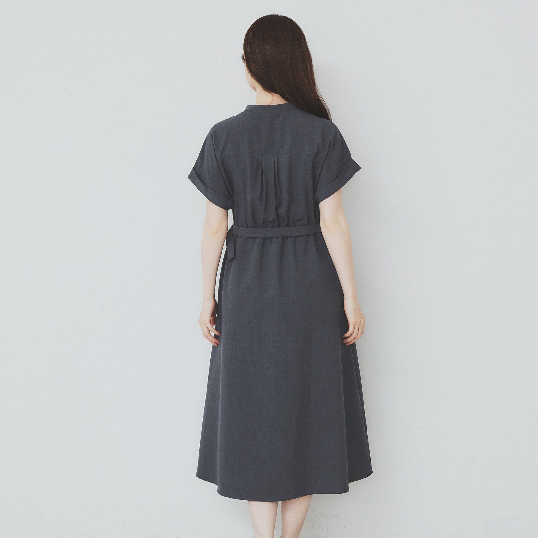 index「《7色展開／XS-LLサイズ》ダブルポケットスキッパーシャツワンピース【吸水速乾／防シワ／イージーア」|ワンピース|