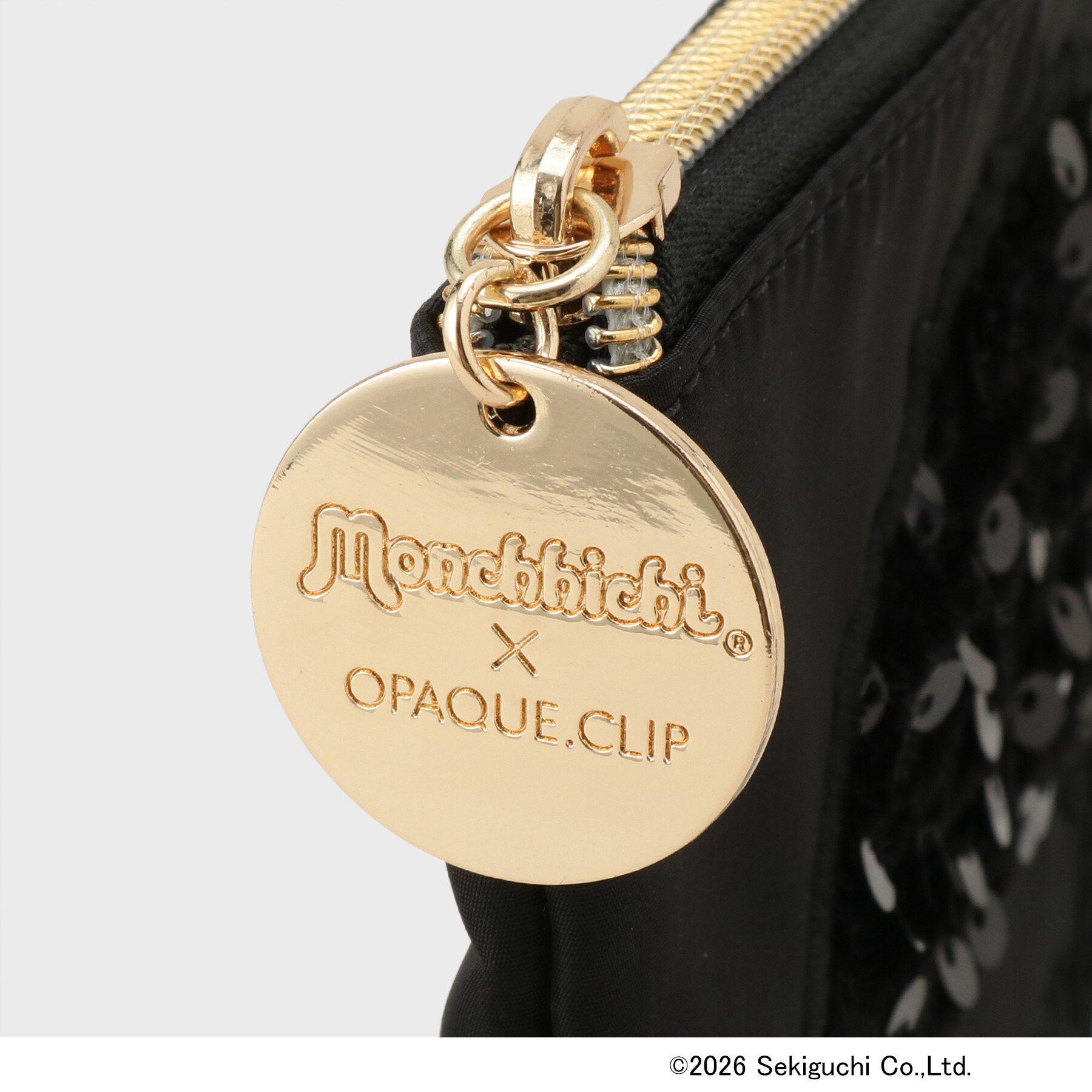 OPAQUE.CLIP「【モンチッチ】フェイススパンコールフラットティッシュポーチ」|ポーチ|