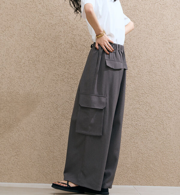 Doux archives「【ＵＶカット／防シワ／吸水速乾】タックワイドカーゴパンツ」|カーゴ|CHARCOAL GRAY