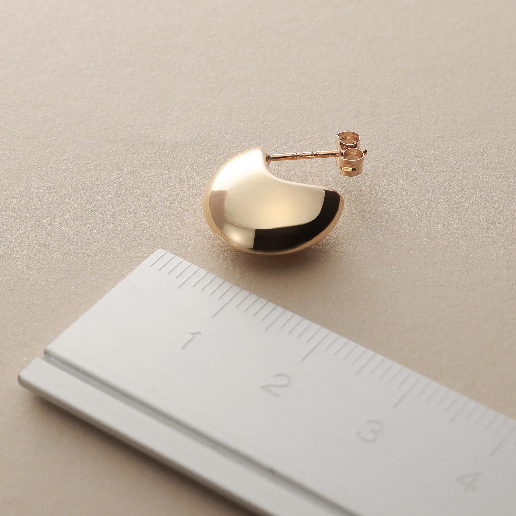 COCOSHNIK「K10中空しのぎフラット スタッズピアス」|ピアス|