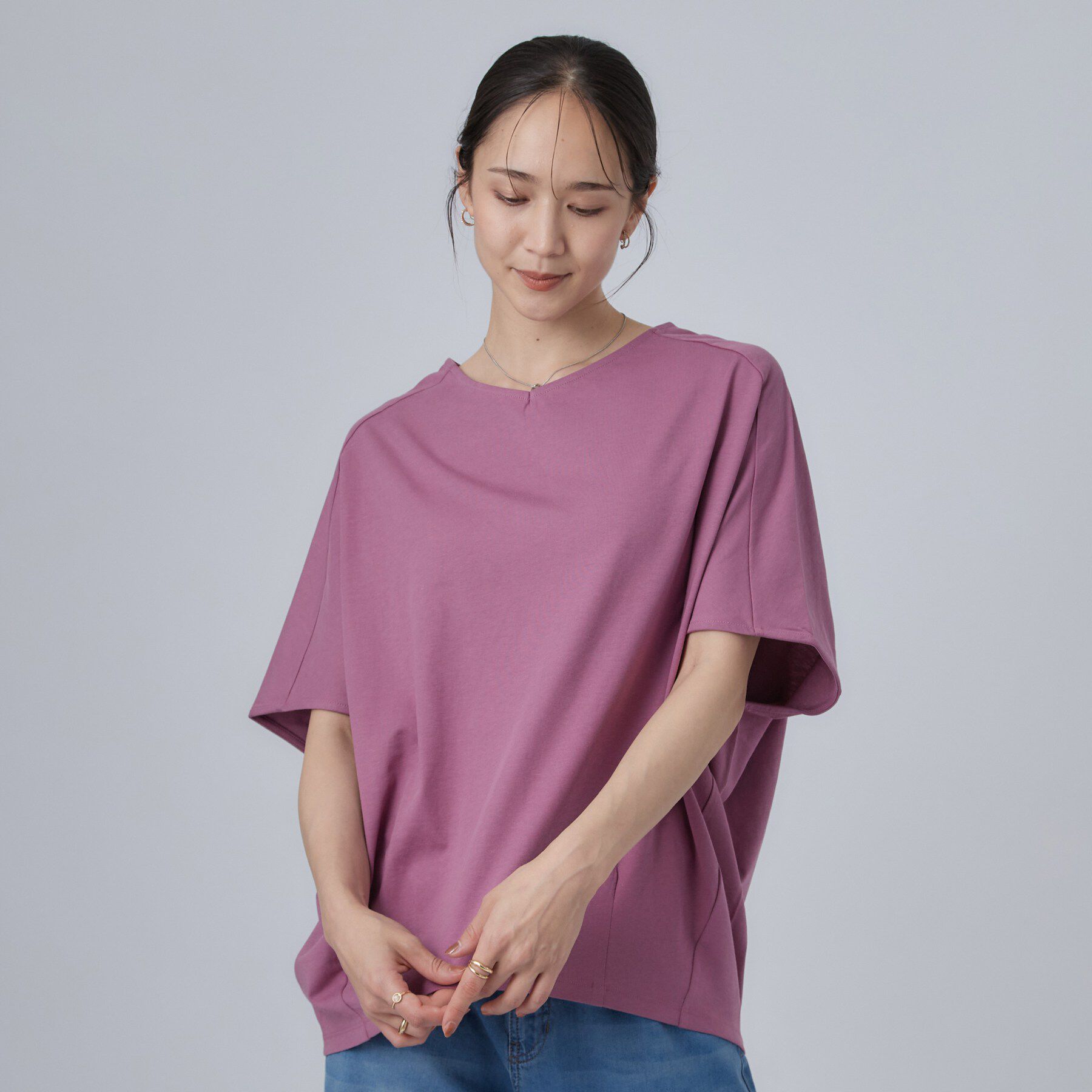 SHOO･LA･RUE「【ひんやり/体型カバー】インせず着られる 上品見えのドルマントップス」|Tシャツ・カットソー|