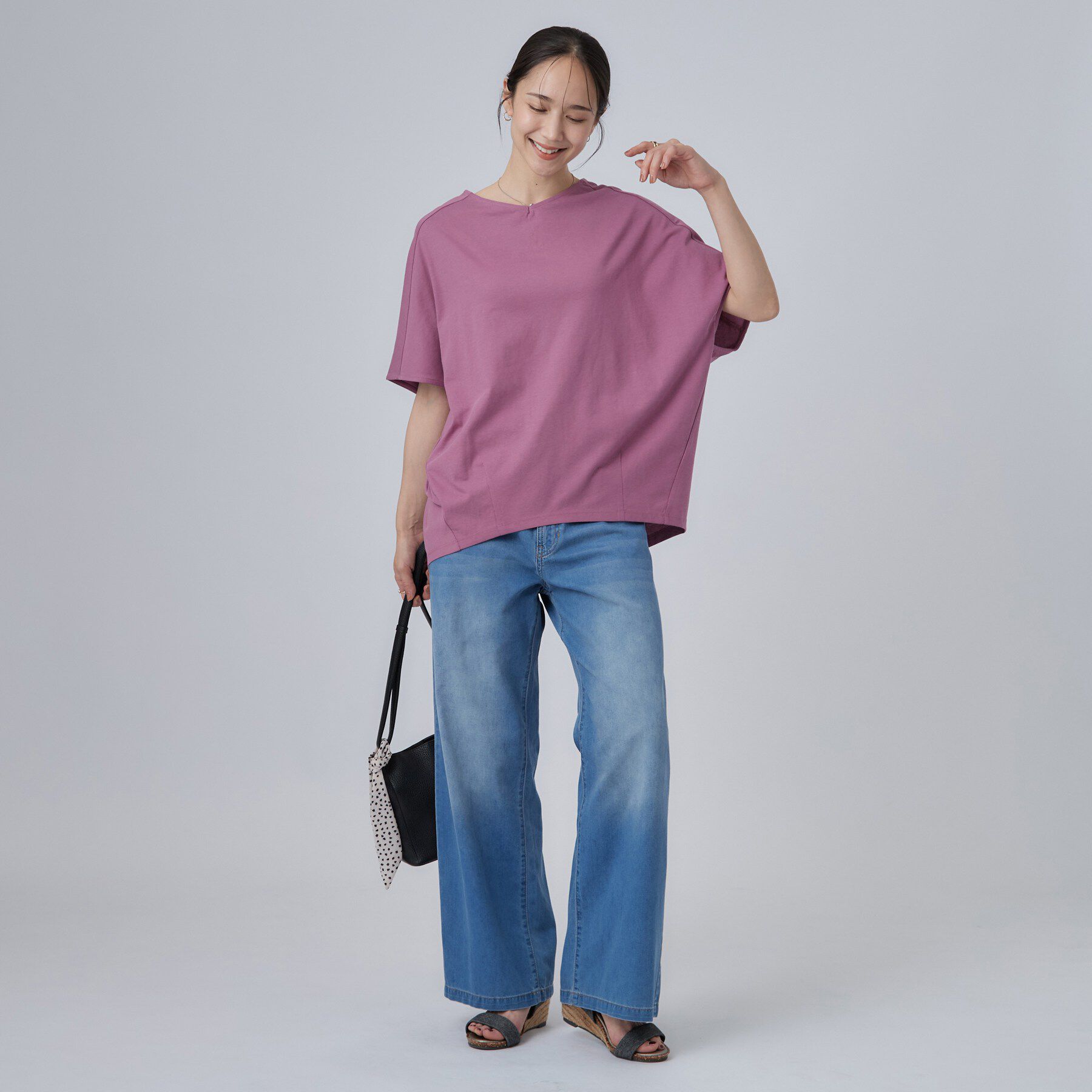 SHOO･LA･RUE「【ひんやり/体型カバー】インせず着られる 上品見えのドルマントップス」|Tシャツ・カットソー|