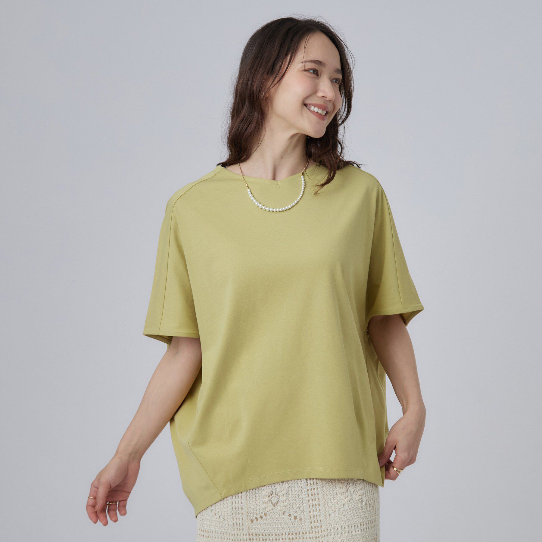 SHOO･LA･RUE「【ひんやり/体型カバー】インせず着られる 上品見えのドルマントップス」|Tシャツ・カットソー|