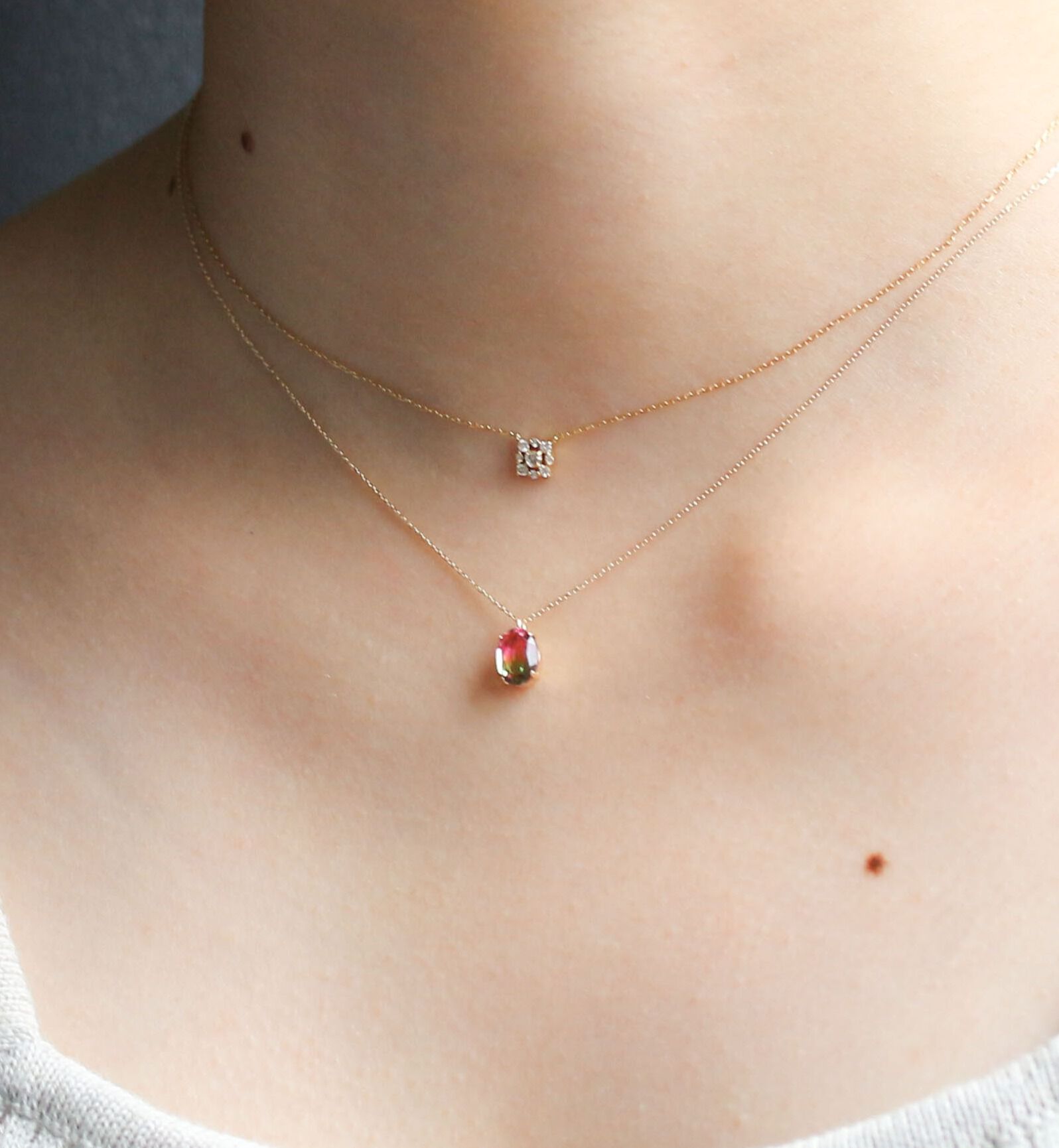  「グラデーションクリスタル ネックレス | K10YG」|ピアス|