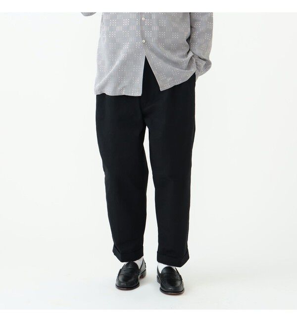 BEAMS PLUS「BEAMS PLUS｜2 Pleats Tapered Twill｜メンズ  チノパン｜オールシーズン」|チノ|