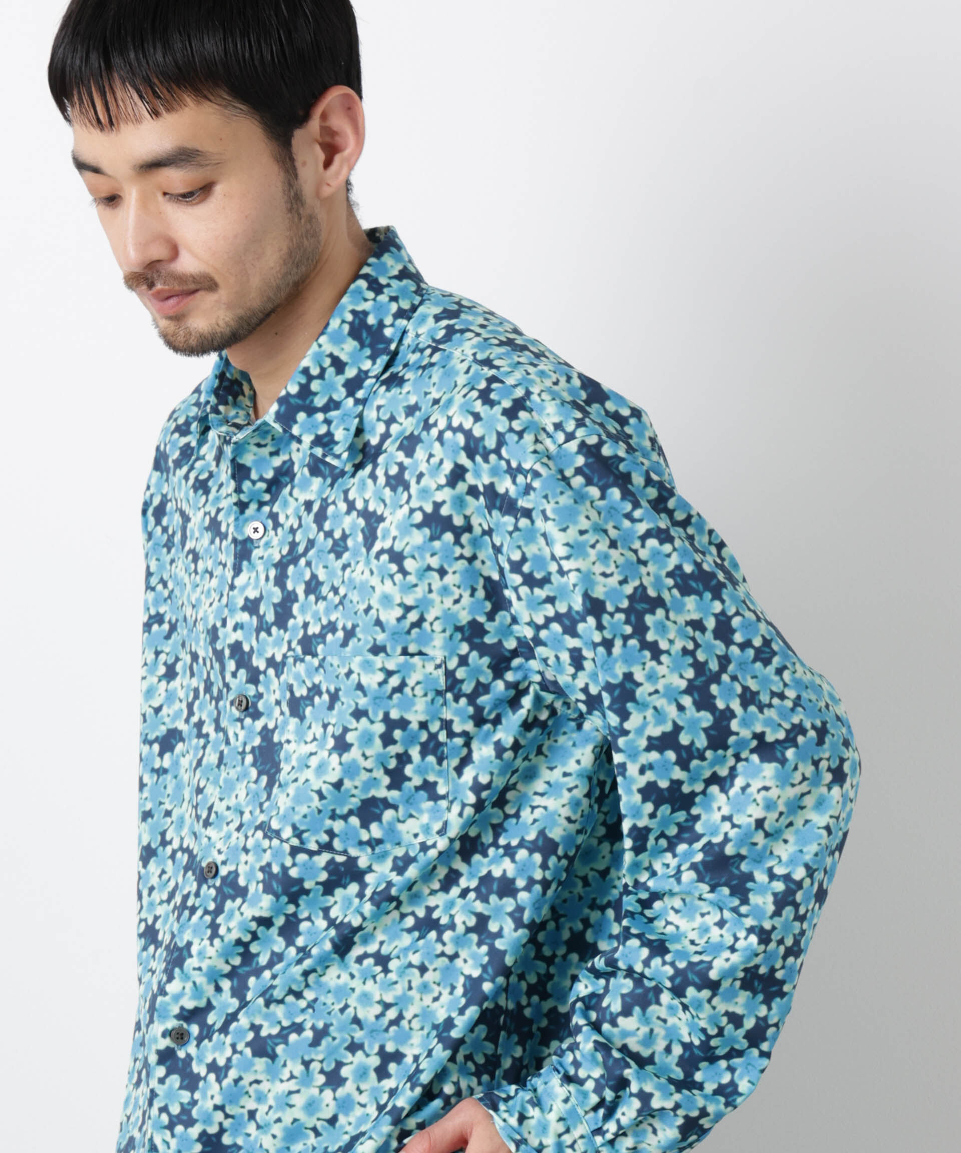 NANO universe「「EDITRIAL PRINT」アートフラワーシャツ」|シャツ・ブラウス|パターン21
