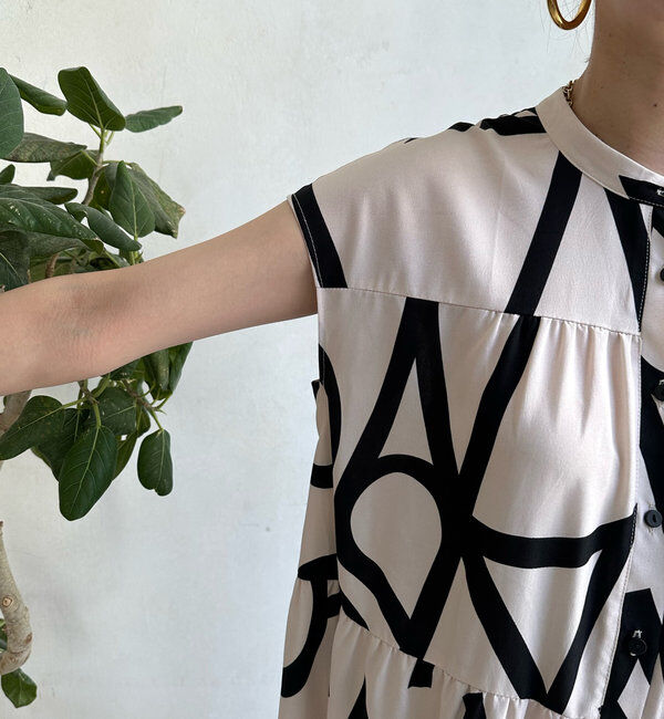  「【WEB限定】フレンチスリーブプリントティアードワンピース」|ワンピース|