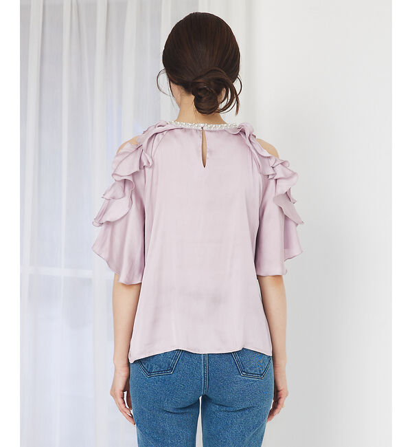 SELFIST「【品よく肌見せ】ショルダーオープンビジュー付フリルブラウス」|シャツ・ブラウス|
