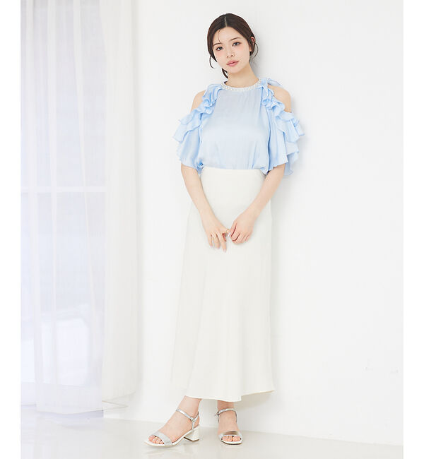 SELFIST「【品よく肌見せ】ショルダーオープンビジュー付フリルブラウス」|シャツ・ブラウス|