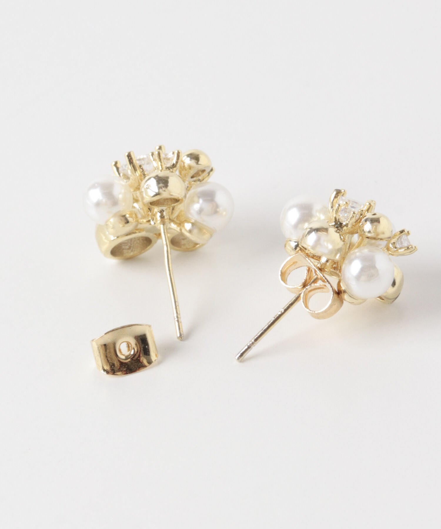 SMELLY「パールビジューピアス」|ピアス|