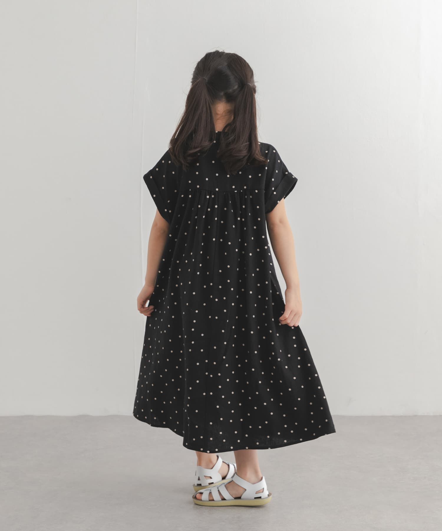URBAN RESEARCH DOORS「『親子リンク』リネンリヨセルドットワンピース(KIDS)」|ワンピース|