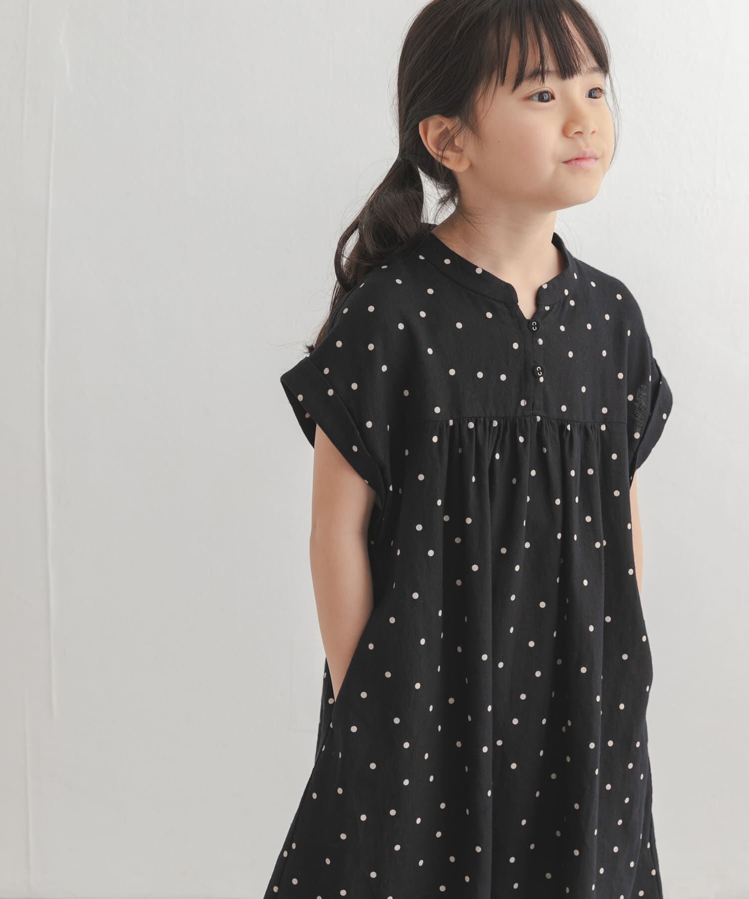 URBAN RESEARCH DOORS「『親子リンク』リネンリヨセルドットワンピース(KIDS)」|ワンピース|