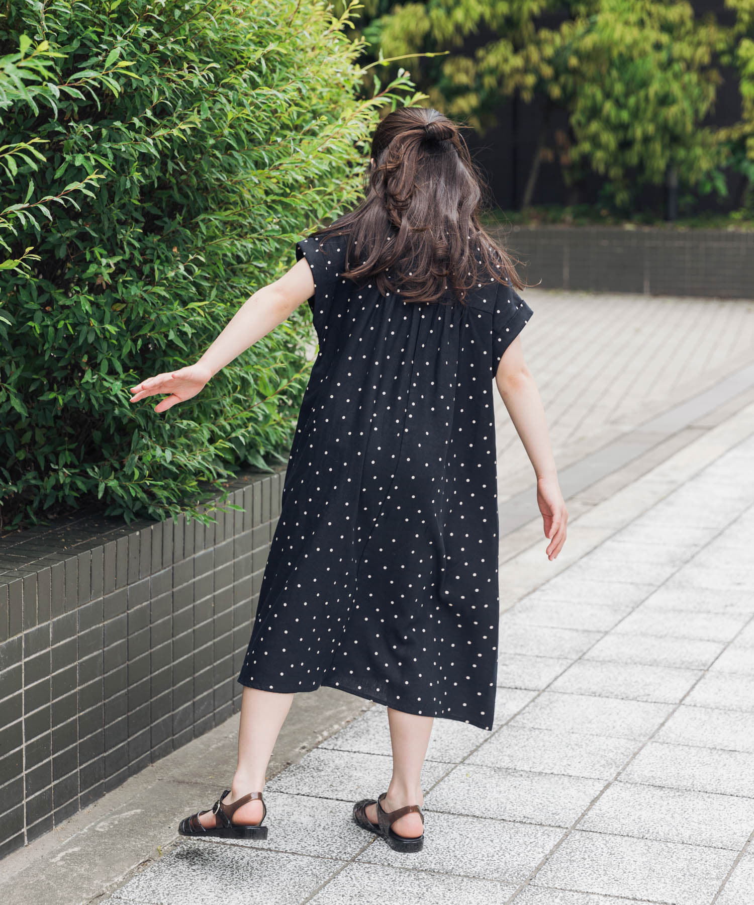 URBAN RESEARCH DOORS「『親子リンク』リネンリヨセルドットワンピース(KIDS)」|ワンピース|