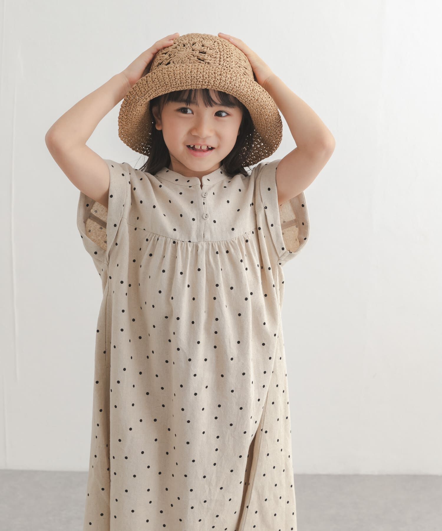 URBAN RESEARCH DOORS「『親子リンク』リネンリヨセルドットワンピース(KIDS)」|ワンピース|