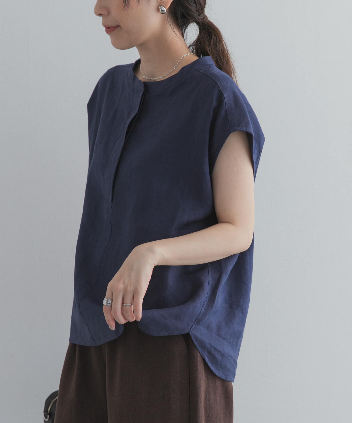 URBAN RESEARCH DOORS「リネンスキッパーフレンチブラウス」|シャツ・ブラウス|ネイビー