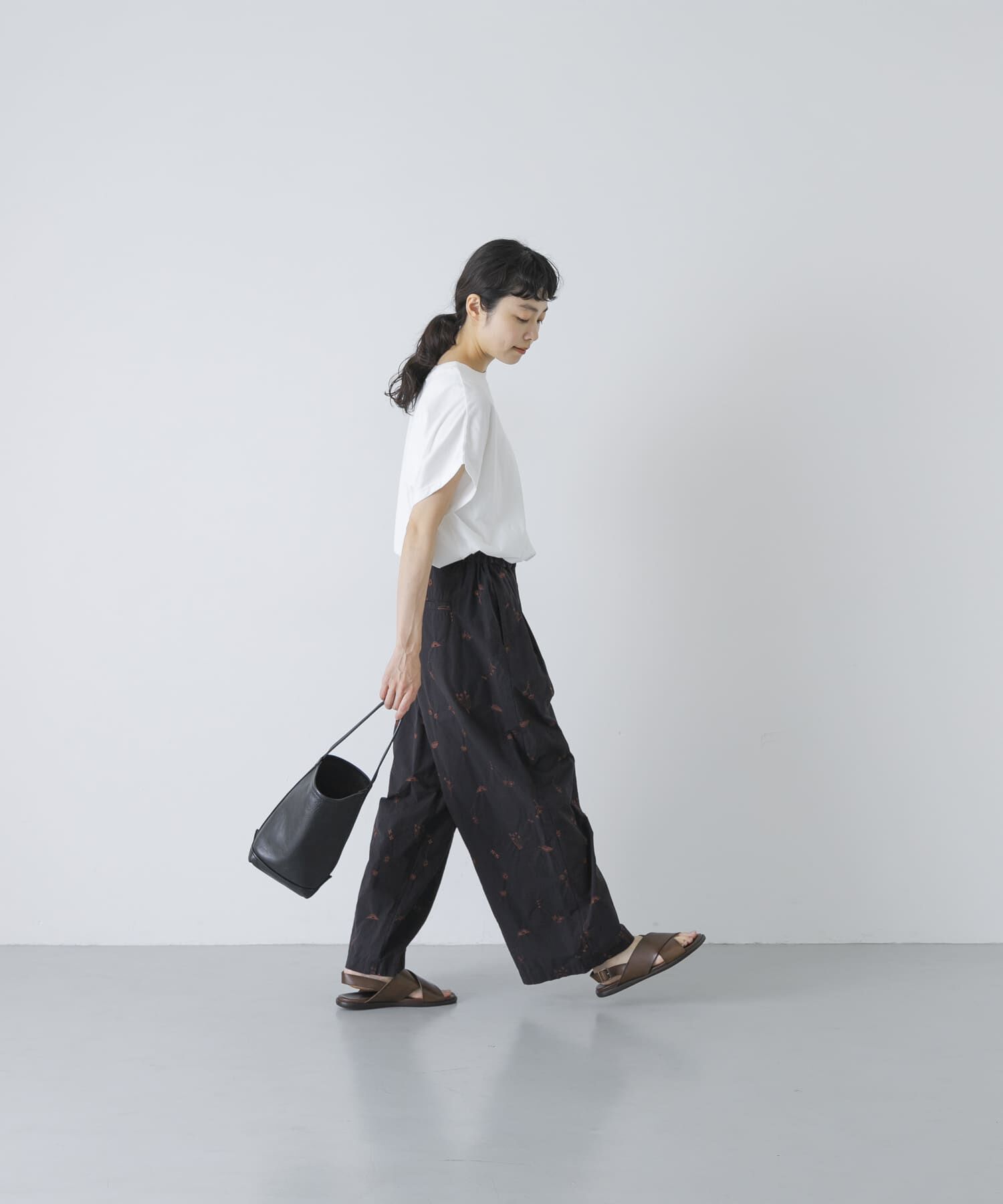 かぐれ「ドローイング刺繍パンツ」|その他|
