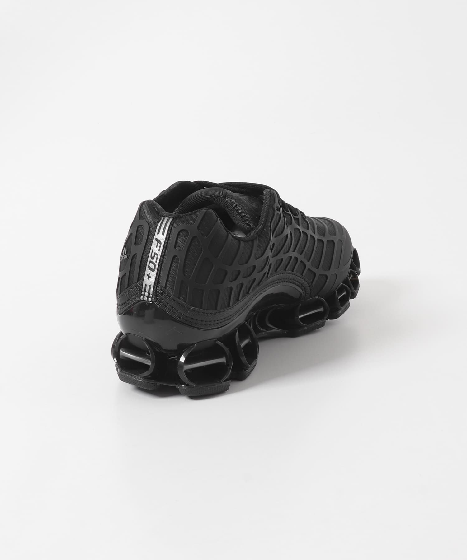 URBAN RESEARCH「adidas　MEGARIDE F50」|スニーカー|