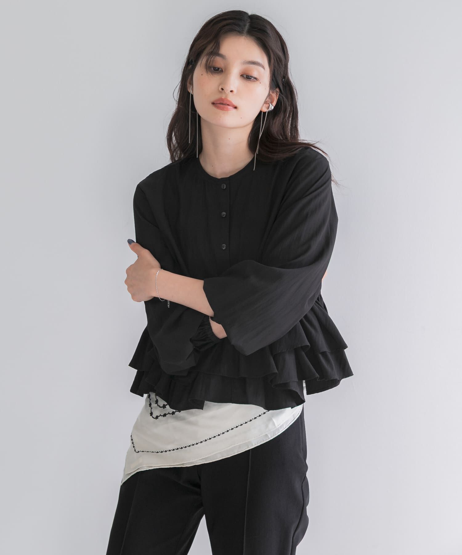 URBAN RESEARCH ROSSO「『WEB限定』フリルヘムブラウス」|シャツ・ブラウス|