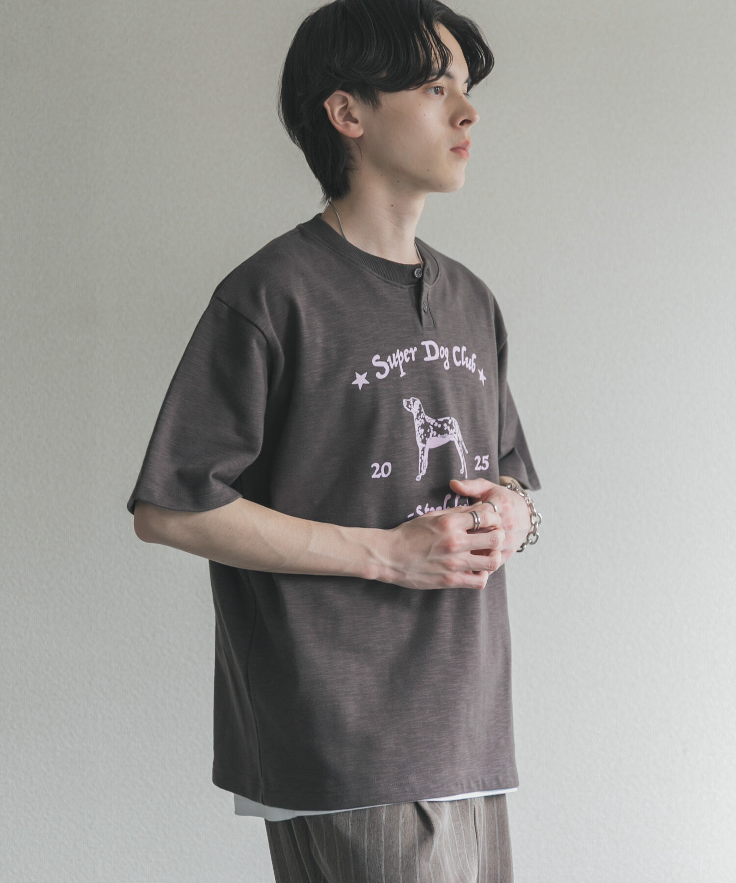 SENSE OF PLACE by URBAN RESEARCH「ヴィンテージグラフィックヘンリーネックTシャツ」|Tシャツ・カットソー|
