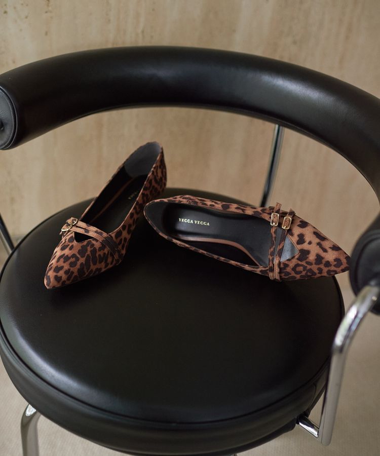 YECCA VECCA「ポインテッドストラップパンプス」|パンプス|Leopard