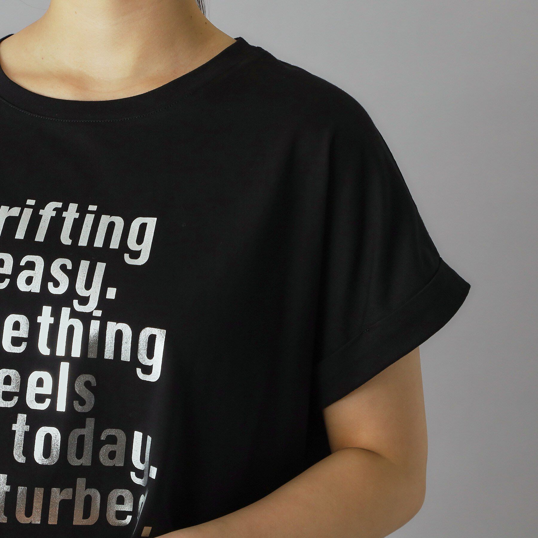 DRESSTERIOR「◆【箔ロゴ】箔プリントドルマンスリーブ Tシャツ」|Tシャツ・カットソー|