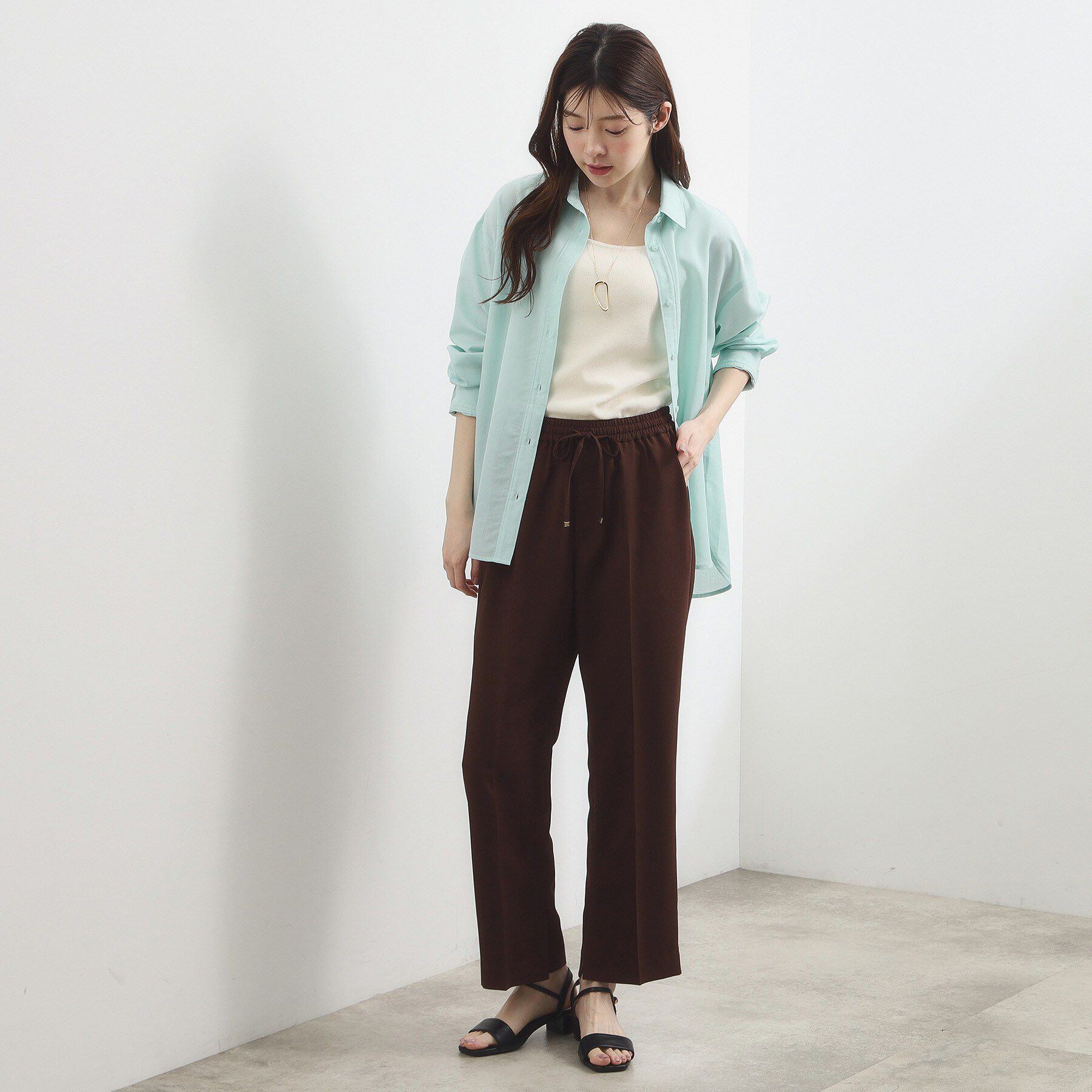 grove「【洗濯機OK・ひんやり】朝晩の気温差に◎軽やかシアーシャツ」|シャツ・ブラウス|