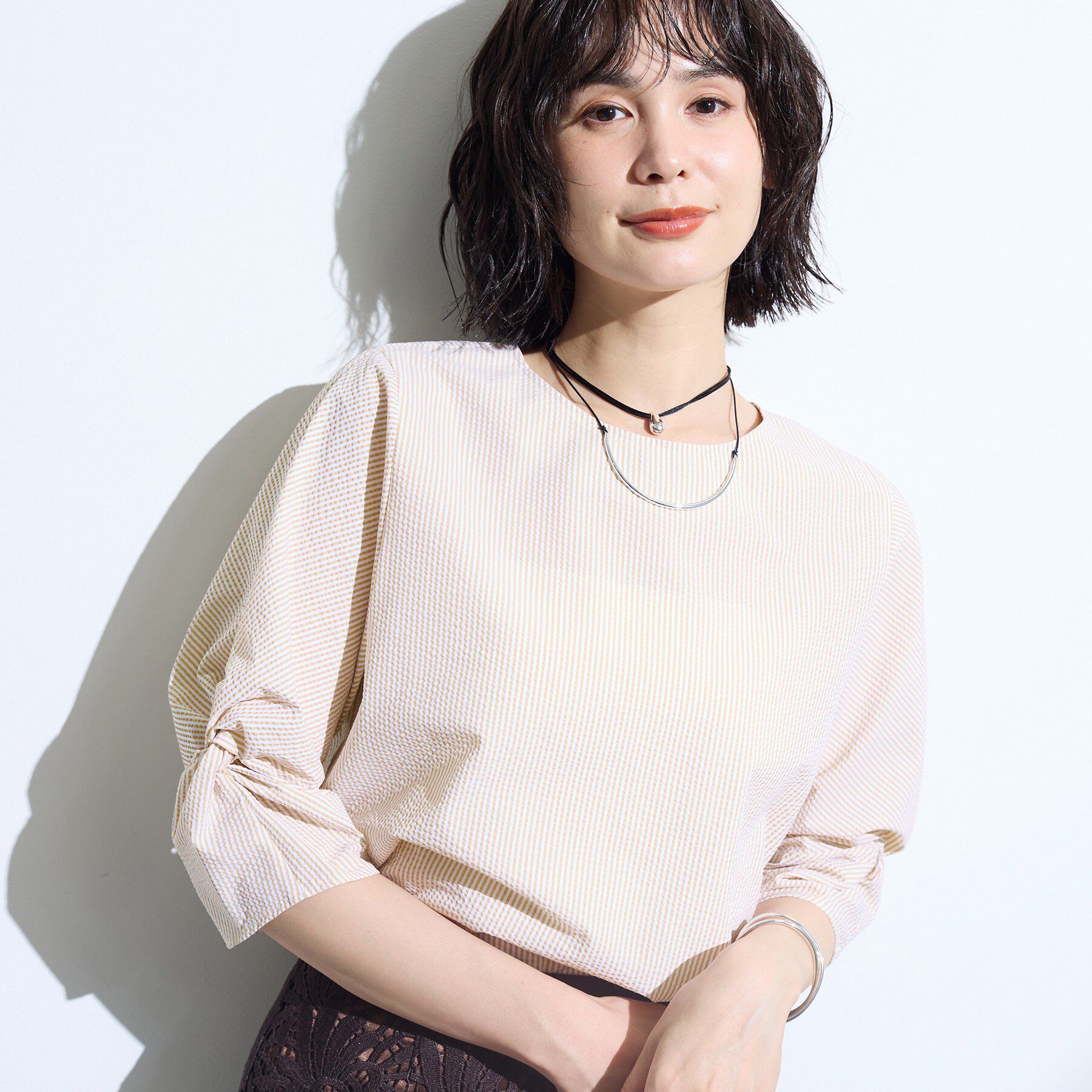 INDIVI「【撥水／UVケア】ねじり袖サッカートップス」|Tシャツ・カットソー|マスタード(333)